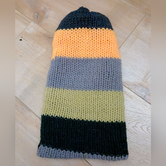 Beanie - Picture 3 of 3